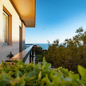  Apartment L'onda Giusta